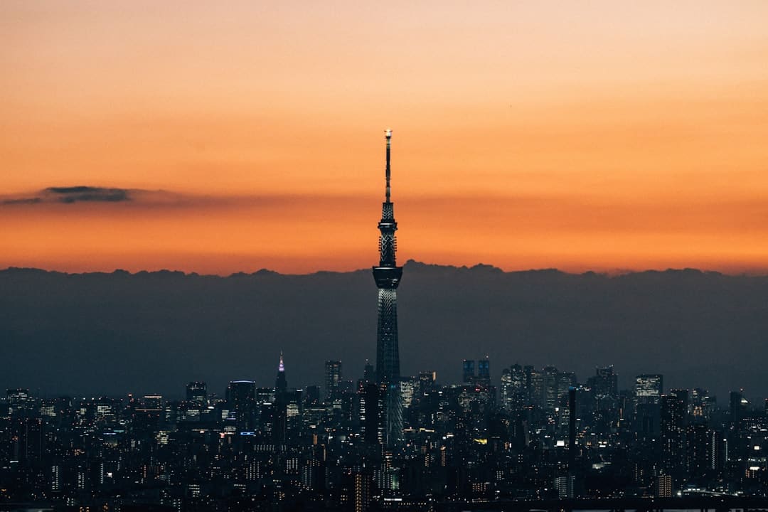 最新：俄军切断康城和斯拉夫扬斯克的陆地交通线，康斯坦丁诺夫卡北部被彻底堵死！